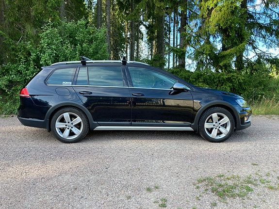 Volkswagen Golf Alltrack 5 of 5