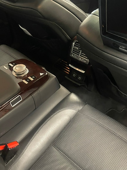 Mercedes-Benz S63 3 of 5