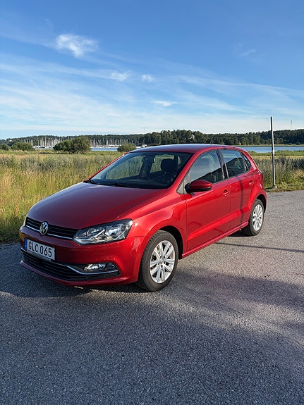 Volkswagen Polo 2 of 10