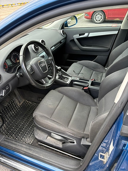 Audi A3 3 of 5