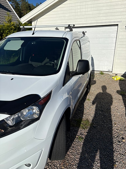 Ford Transit Connect 3 of 5