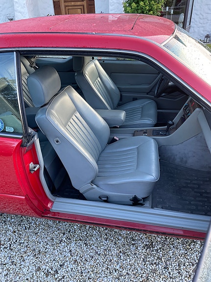 Mercedes-Benz 230 CE 7 of 7