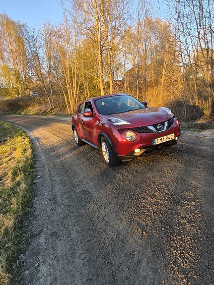 Nissan Juke 3 of 5