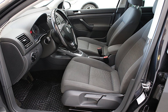 Volkswagen Golf V 6 of 12