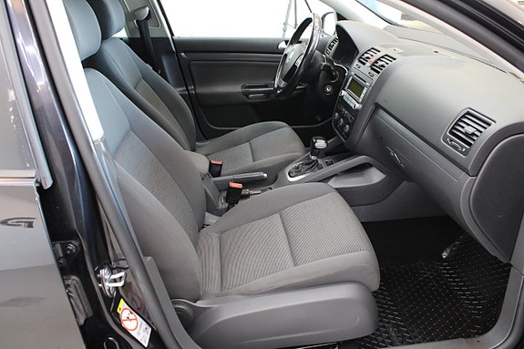 Volkswagen Golf V 8 of 12