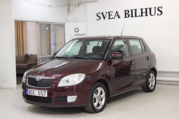 Skoda Fabia 2 of 14