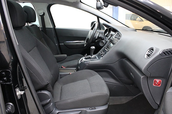 Peugeot 5008 8 of 13