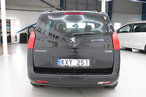 Peugeot 5008 5 of 13