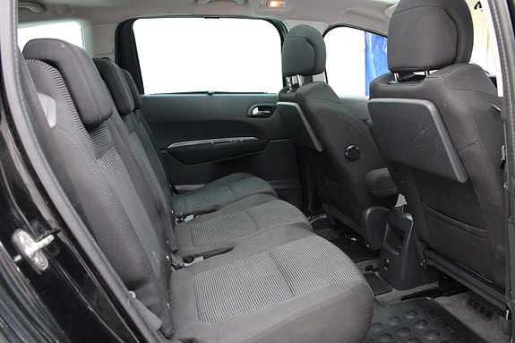 Peugeot 5008 9 of 13