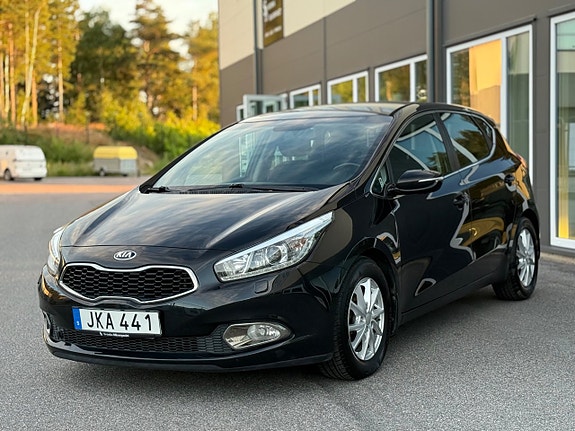 Kia Ceed 10 of 30
