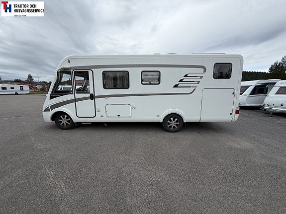 Hymer B 678 med AC i bo delen. Vattenburenvärme -14 6 of 21