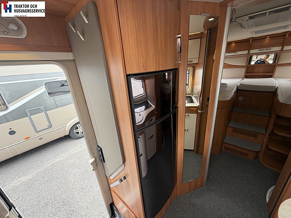 Hymer B 678 med AC i bo delen. Vattenburenvärme -14 18 of 21