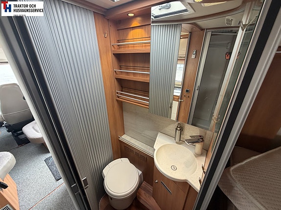 Hymer B 678 med AC i bo delen. Vattenburenvärme -14 21 of 21