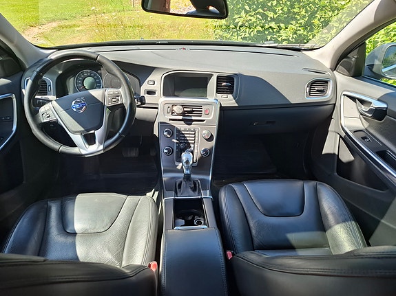 Volvo V60 5 of 5