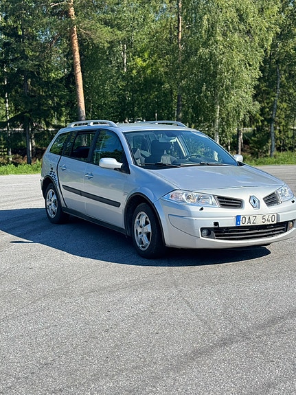 Renault Megane II 2 of 5