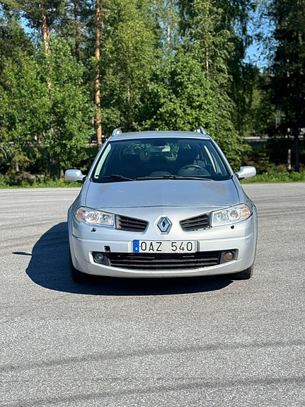 Renault Megane II 3 of 5