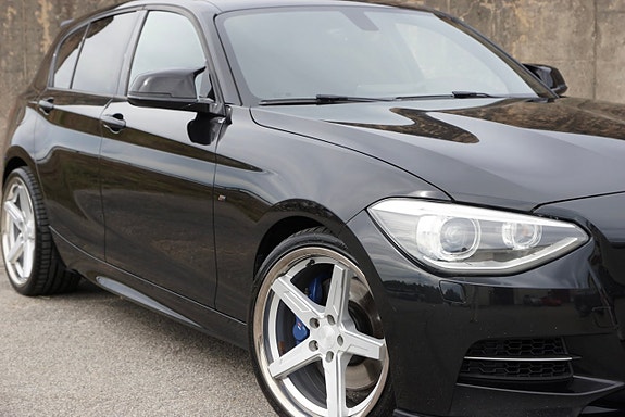 BMW M135i 2 of 5