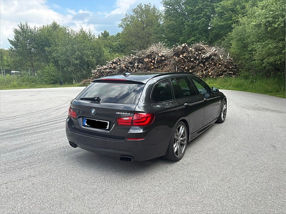 BMW M550d 5 of 5