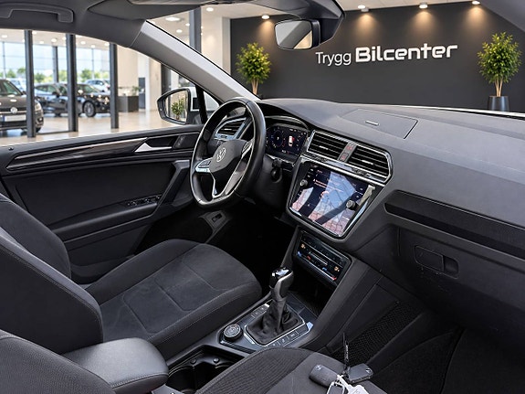 Volkswagen Tiguan 15 of 23