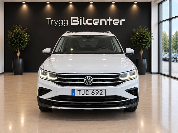 Volkswagen Tiguan 8 of 23