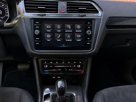 Volkswagen Tiguan 12 of 18