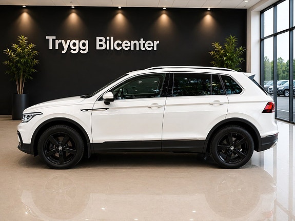 Volkswagen Tiguan 2 of 18