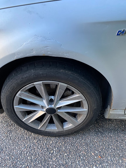 Volkswagen Passat 16 of 24
