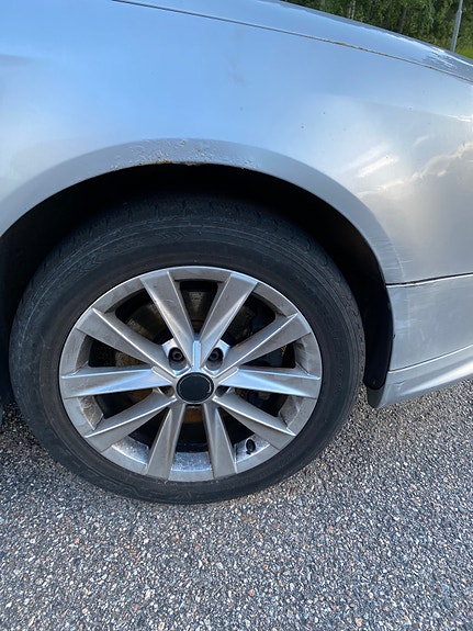 Volkswagen Passat 15 of 24