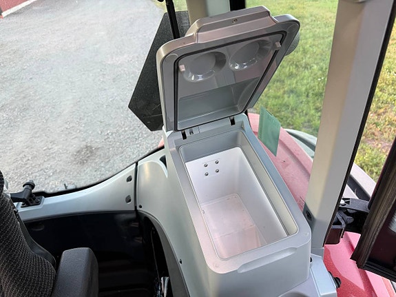 Valtra T214 Direct Frontlyft 1600Timmar 9 of 12