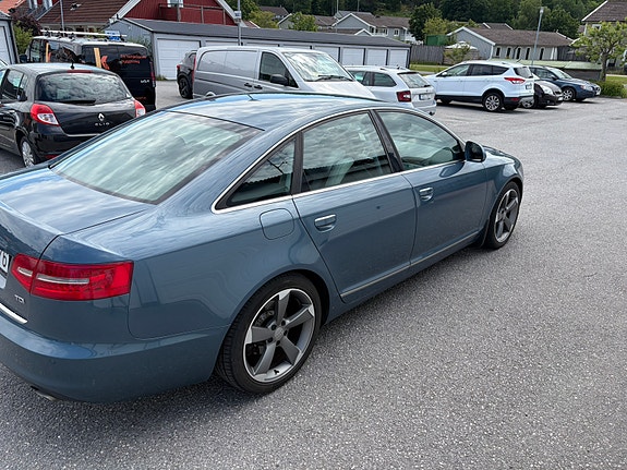 Audi A6 4 of 9
