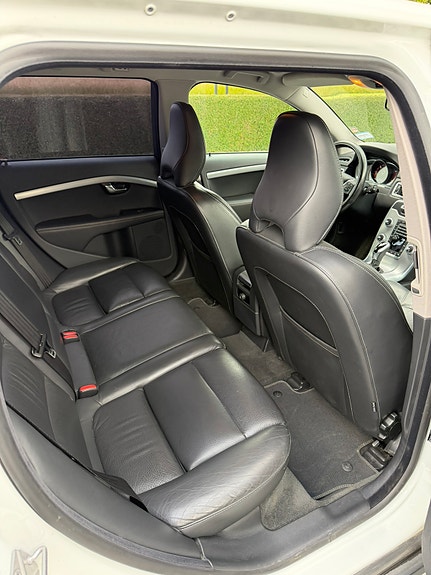 Volvo XC70 5 of 5