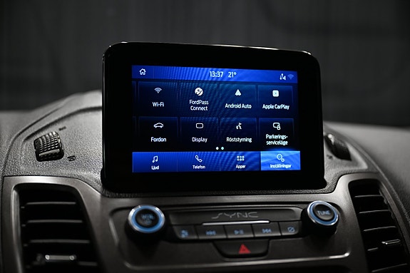 Ford Transit Connect 15 of 23