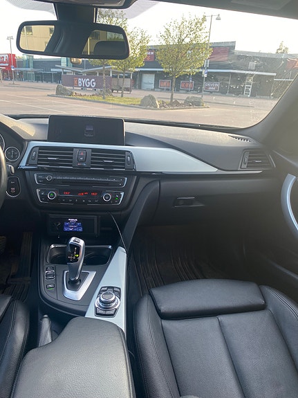 BMW 330d 7 of 11