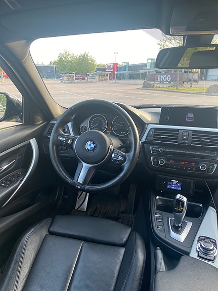 BMW 330d 6 of 11