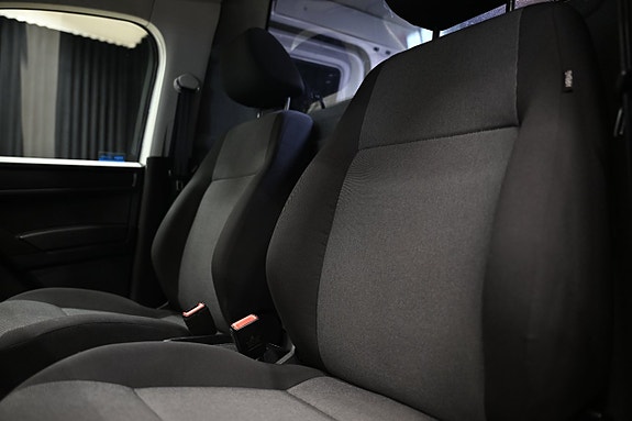 Volkswagen Caddy 23 of 28
