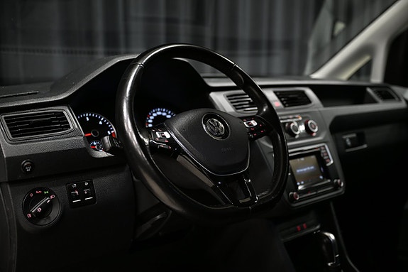 Volkswagen Caddy 16 of 28
