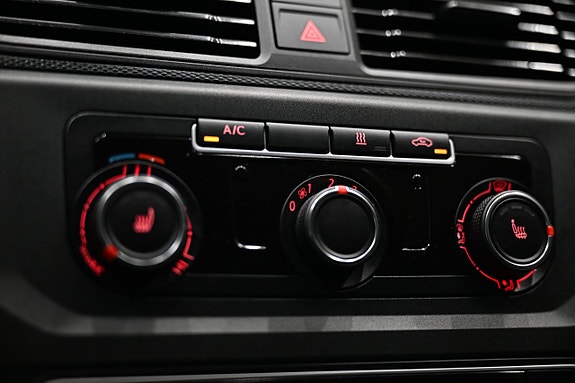 Volkswagen Caddy 21 of 28