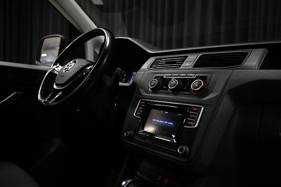 Volkswagen Caddy 27 of 28