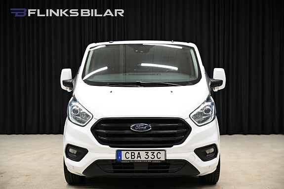 Ford Transit Custom 9 of 27