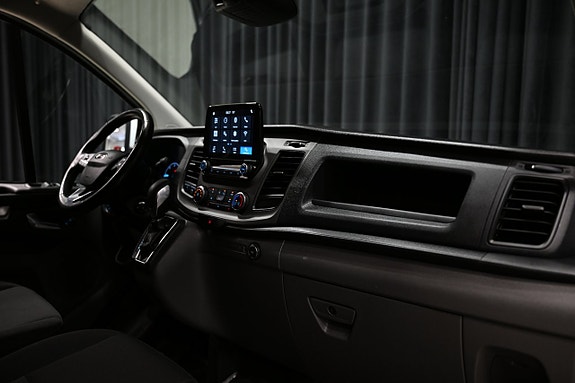 Ford Transit Custom 25 of 27