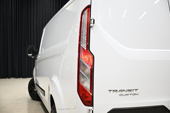 Ford Transit Custom 10 of 27