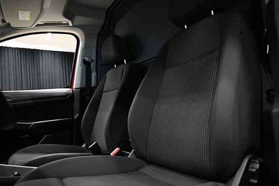 Volkswagen Caddy Maxi 27 of 30