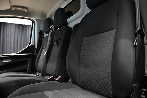 Ford Transit Custom 11 of 27