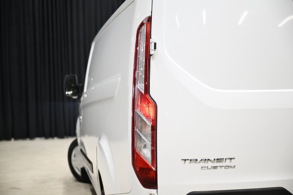 Ford Transit Custom 8 of 27