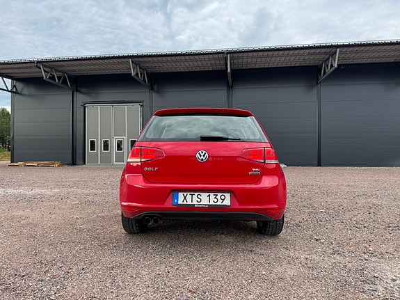 Volkswagen Golf VII 5 of 5