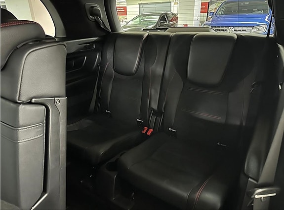 Mercedes-Benz GLB200 d 11 of 12