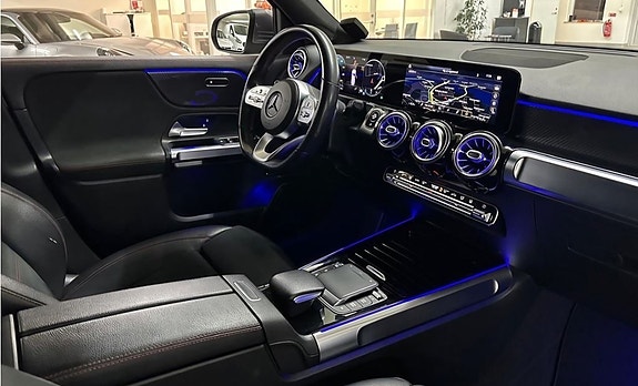 Mercedes-Benz GLB200 d 9 of 12