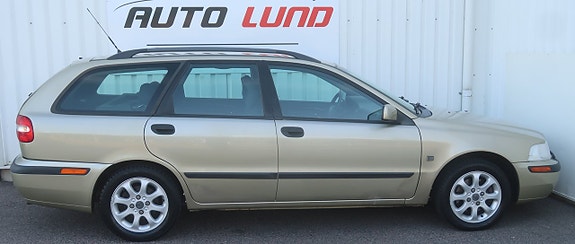 Volvo V40 5 of 20