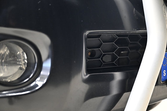 Toyota HiLux 27 of 28