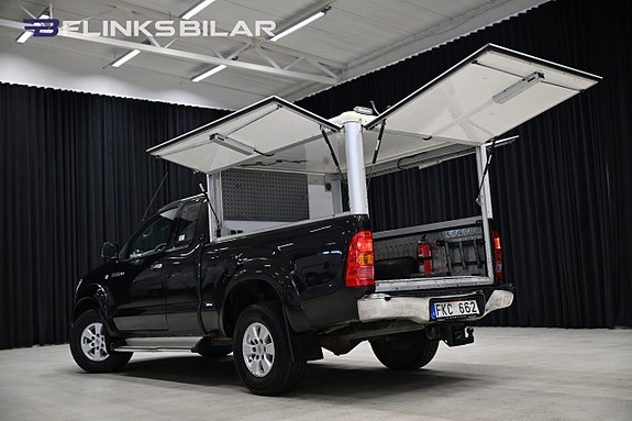 Toyota HiLux 5 of 28